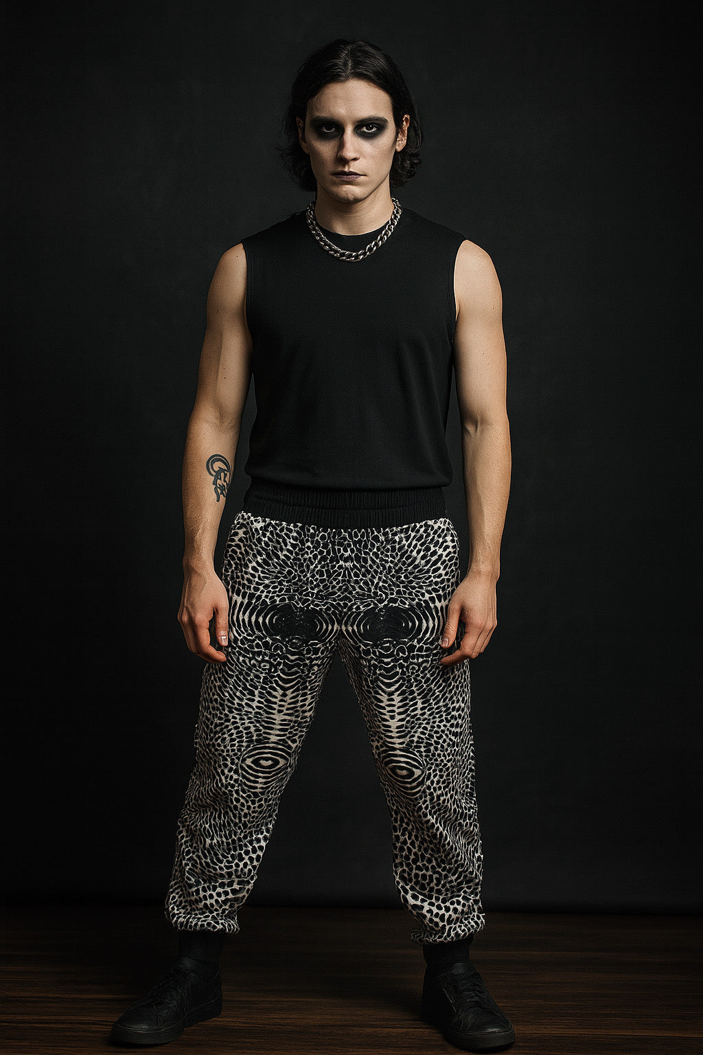 ⚫⚪ Jogger “Dot Ritual” – Tomi Zlott x Broken Heart